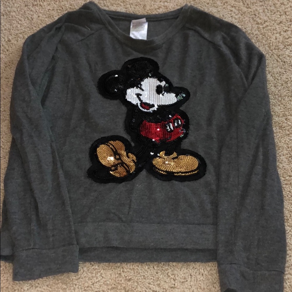 Light pullover